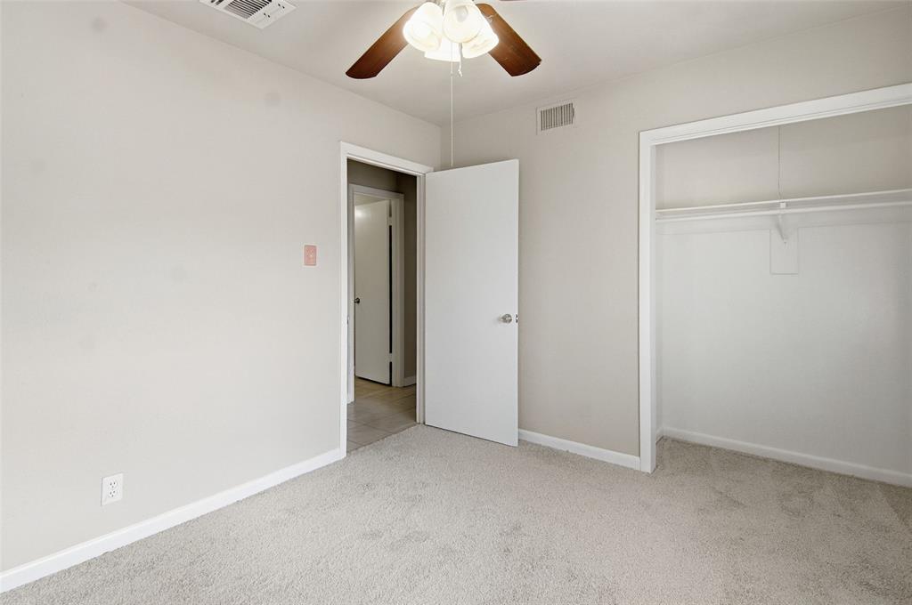 1704 Robin Road Pantego, TX 76013 - Photo 20 of 33 Gallery Image 20