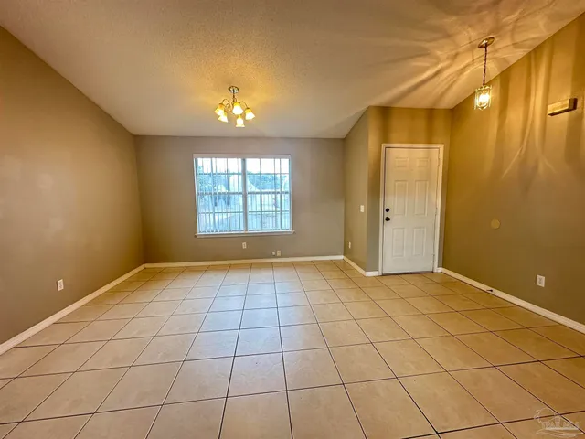 $1,700 | 1989 Coral Reef Road, Pensacola, FL 32506