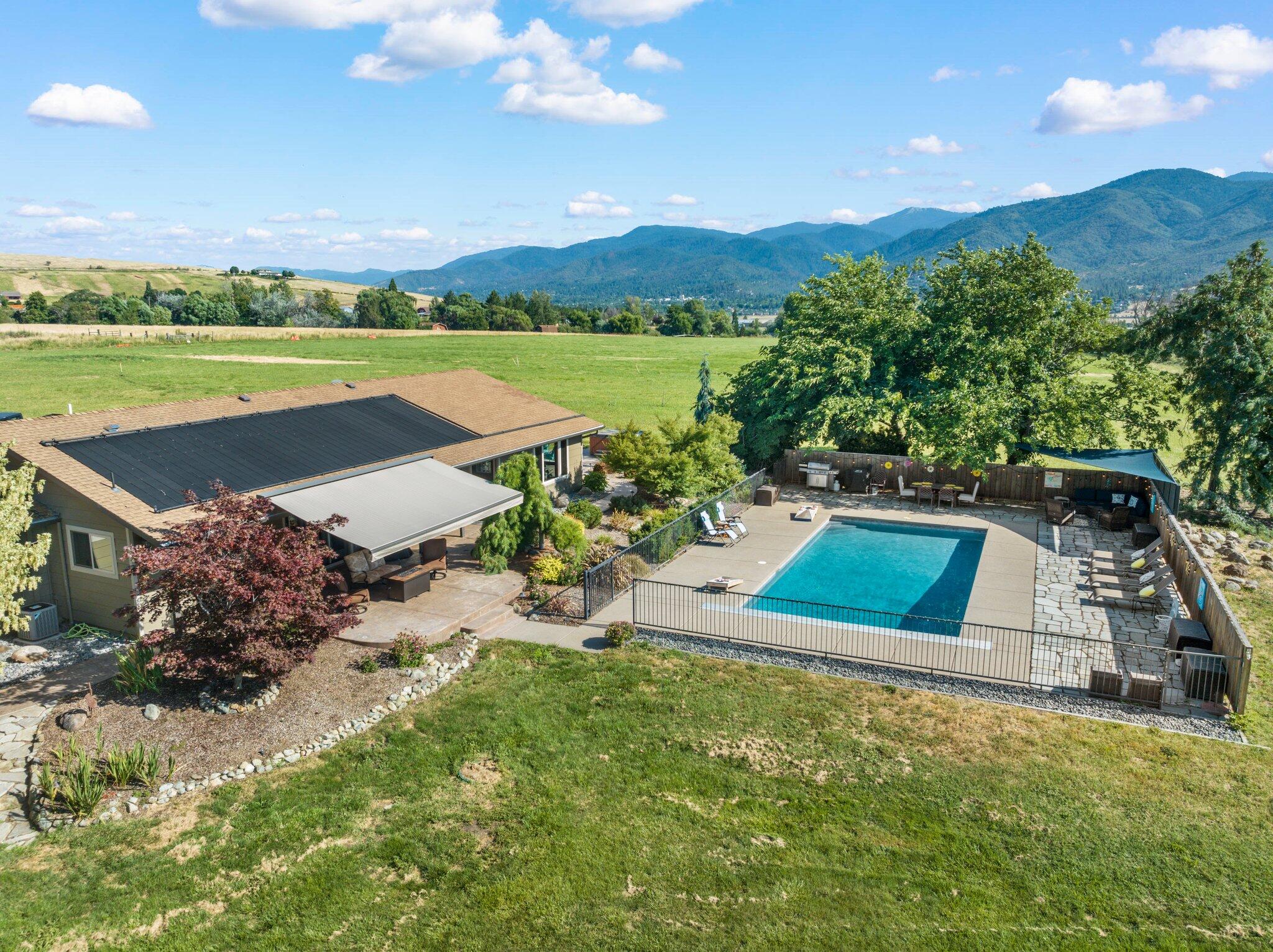 630 East Valley View Road Ashland, OR 97520 - Photo 46 of 57 42-web-or-mls-DJI_0915