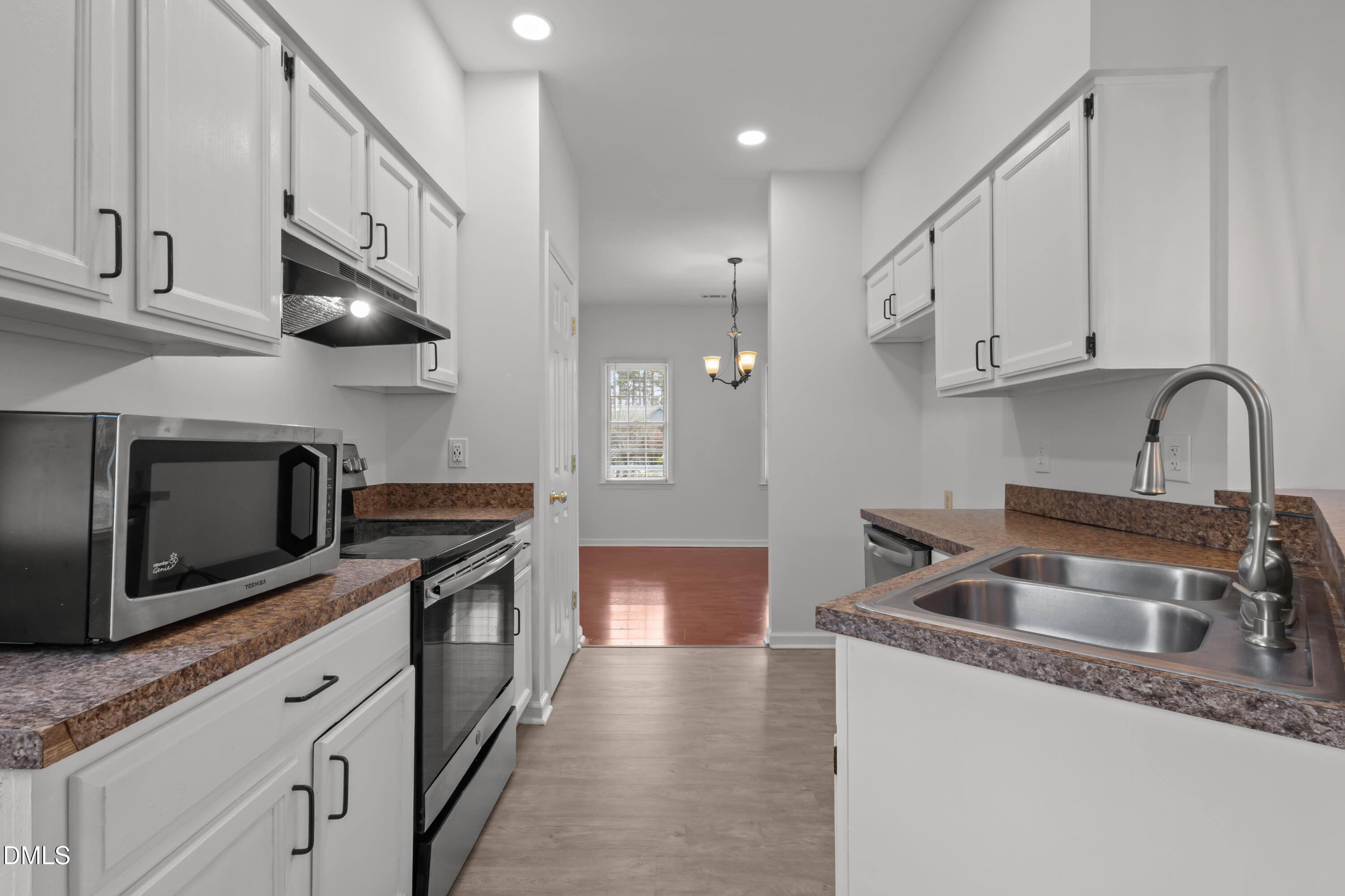 7828 Littleman Lane Apex, NC 27539 - Photo 8 of 25 38-print-P1097049