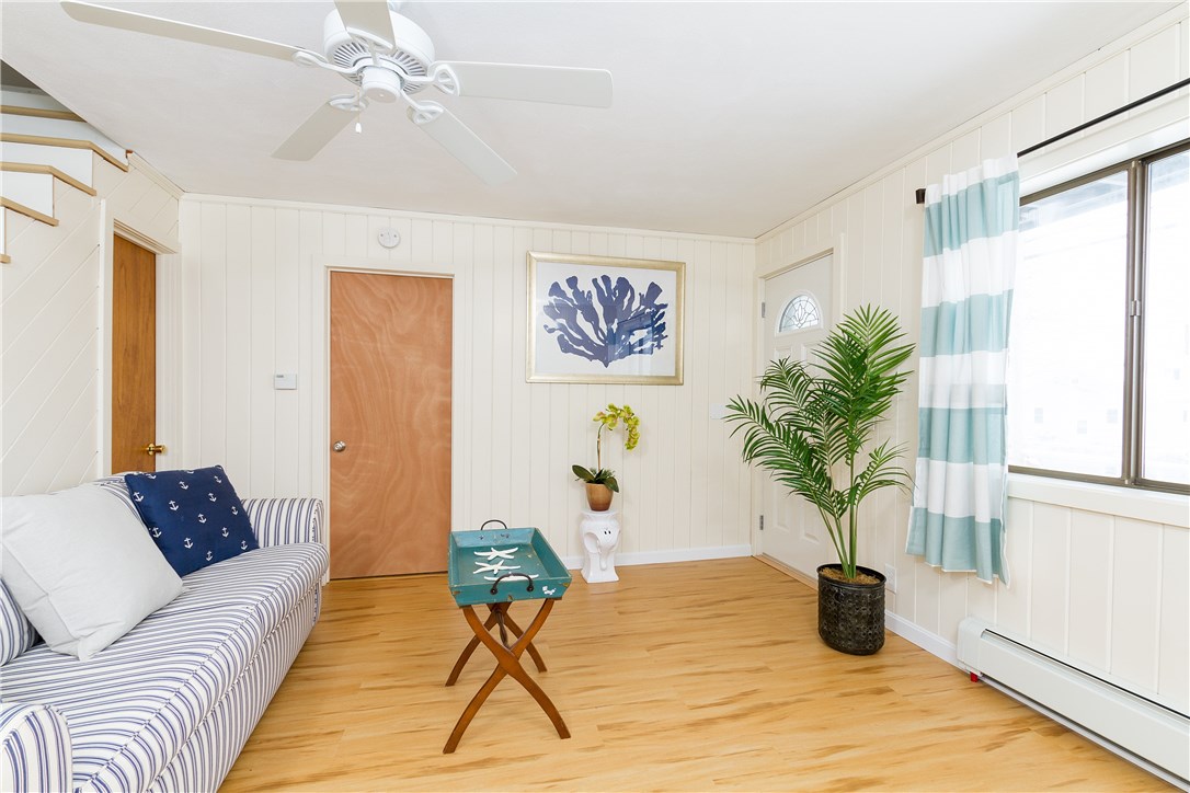 838 Boston Neck Road Narragansett, RI 02882 - Photo 9 of 22