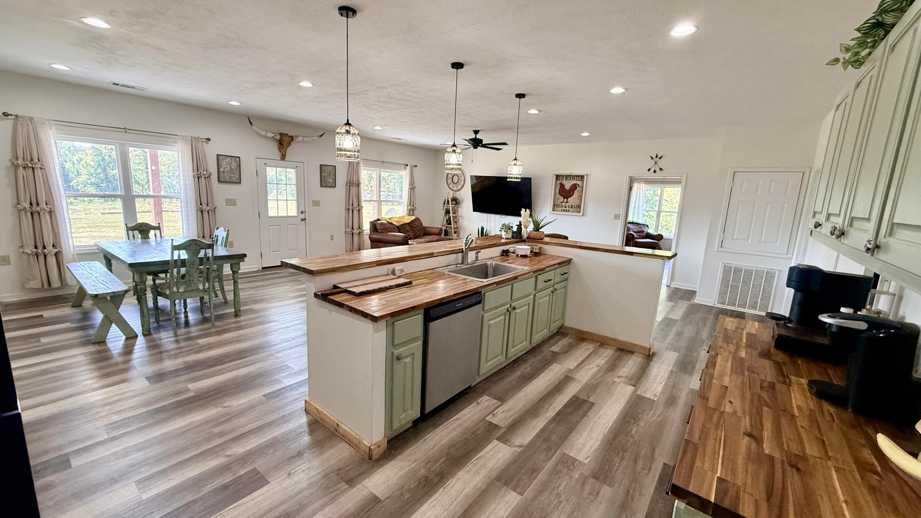 579 Tuscumbia Road Blue Springs, MS 38828 - Photo 12 of 31 Gallery Image 12