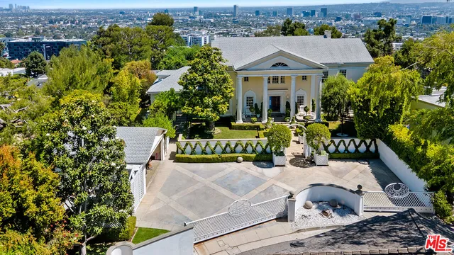 $5,889,999 | 1350 Belfast Drive, Los Angeles, CA 90069