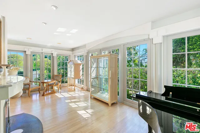 $5,889,999 | 1350 Belfast Drive, Los Angeles, CA 90069