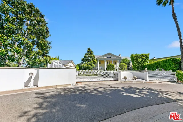 $5,889,999 | 1350 Belfast Drive, Los Angeles, CA 90069