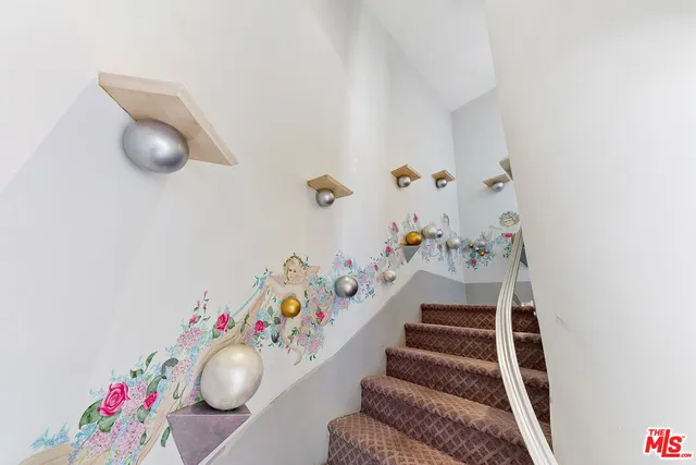 $5,889,999 | 1350 Belfast Drive, Los Angeles, CA 90069