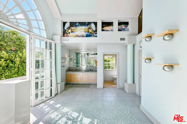 $5,889,999 | 1350 Belfast Drive, Los Angeles, CA 90069