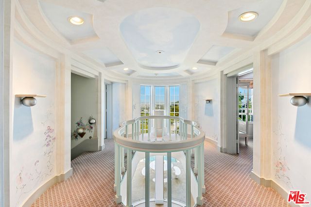 $5,889,999 | 1350 Belfast Drive, Los Angeles, CA 90069