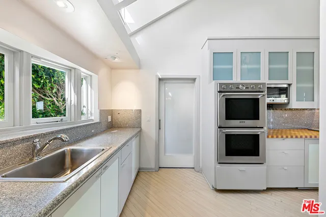 $5,889,999 | 1350 Belfast Drive, Los Angeles, CA 90069