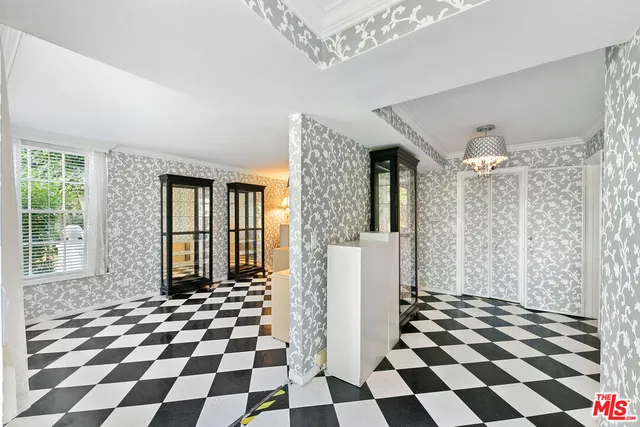 $5,889,999 | 1350 Belfast Drive, Los Angeles, CA 90069