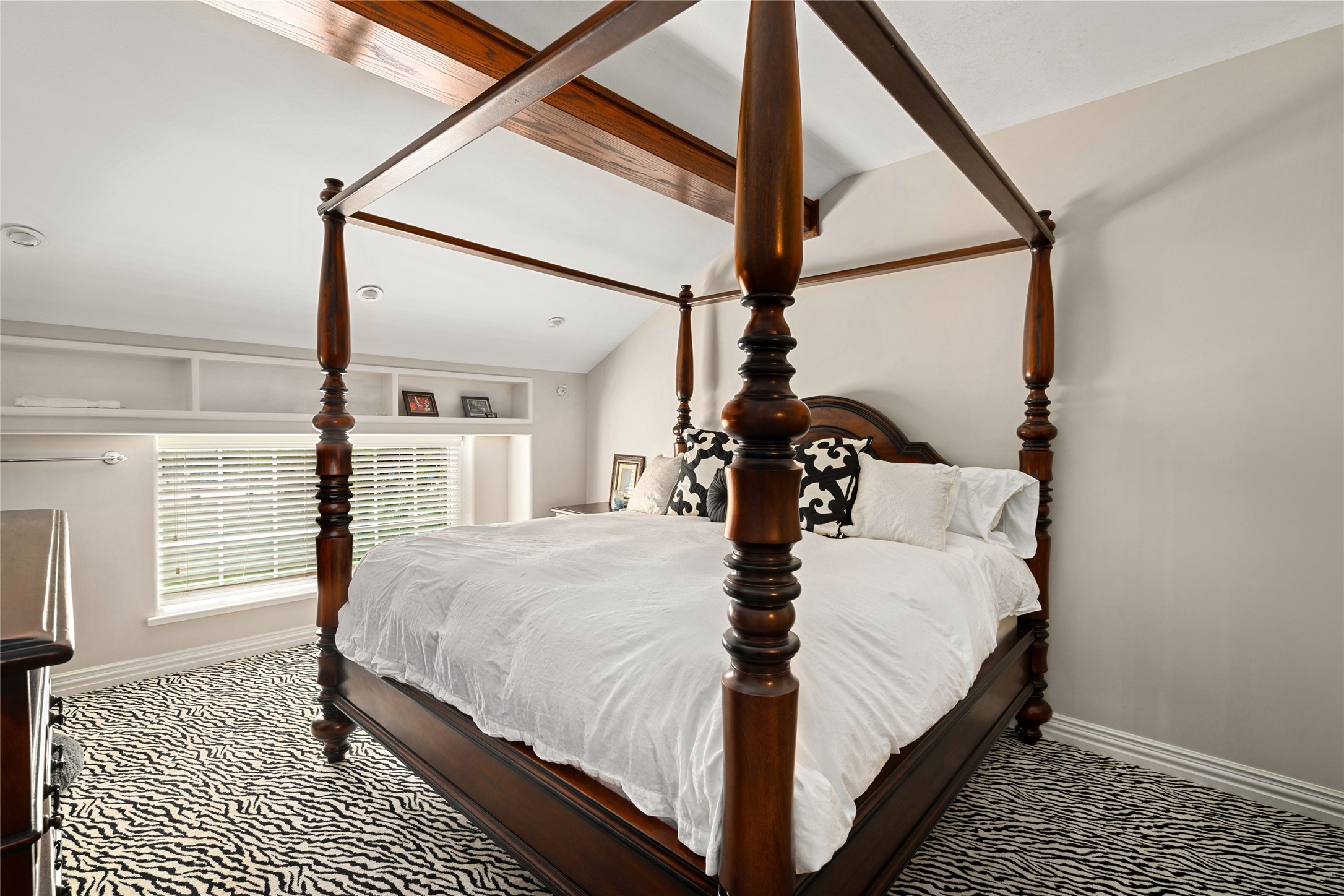 15126 Walden Road Montgomery, TX 77356 - Photo 39 of 50 One of the five rooms upstairs, each room offers its on custom animal print carpet.