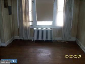 5814 Stockton Road Philadelphia, PA 19138 - Photo 6 of 12 Bedroom - Main