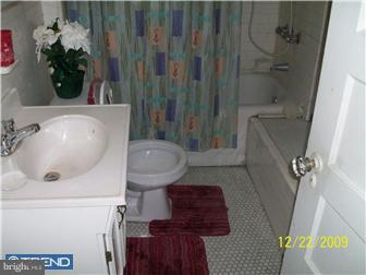 5814 Stockton Road Philadelphia, PA 19138 - Photo 9 of 12 Bathroom