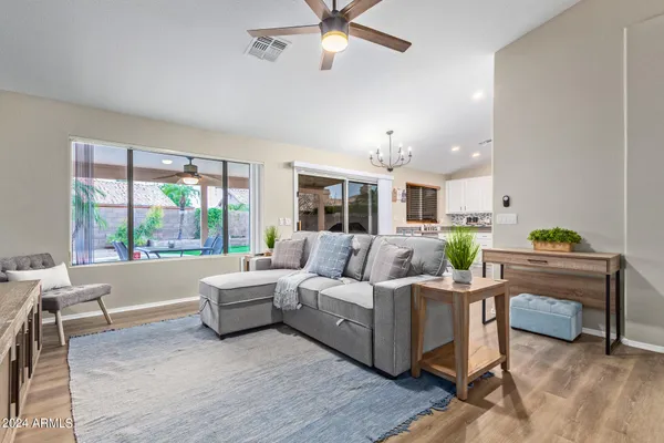 $9,995 | 6361 East Regina Street, Mesa, AZ 85215