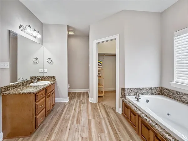 $299,900 | 330 Par Road 5, Leesville, LA 71446