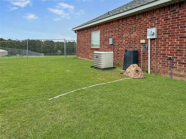 $306,900 | 330 Par Road 5, Leesville, LA 71446