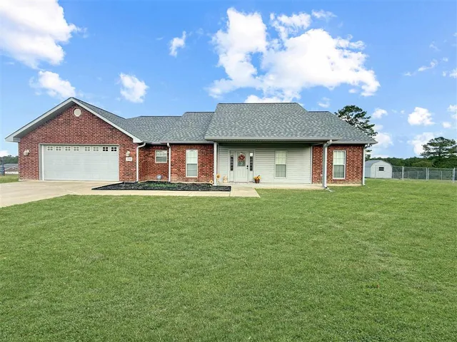 $306,900 | 330 Par Road 5, Leesville, LA 71446