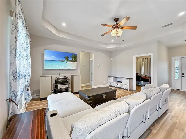 $306,900 | 330 Par Road 5, Leesville, LA 71446