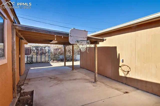 a view of a house with sitting area