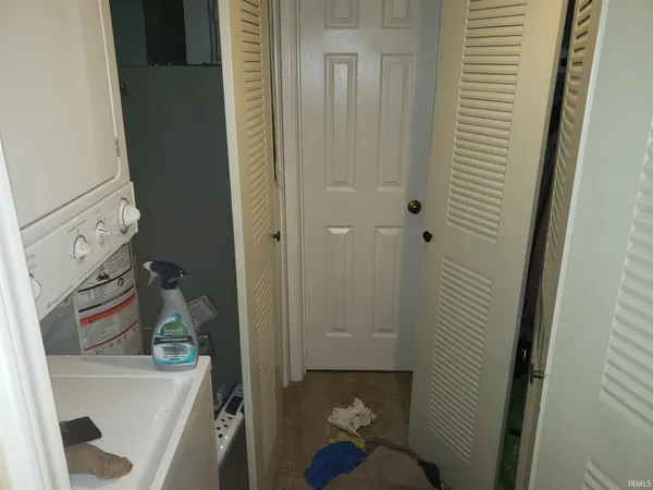 $1,000 | 1206 South College Mall Road, Bloomington, IN 47401
