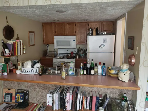 $1,000 | 1206 South College Mall Road, Bloomington, IN 47401