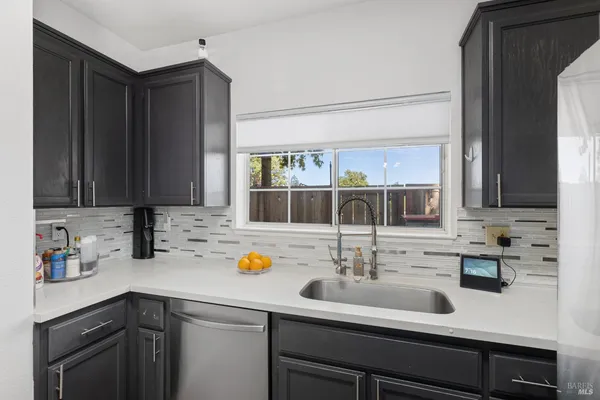 $464,999 | 130 Manchester Drive, Fairfield, CA 94533