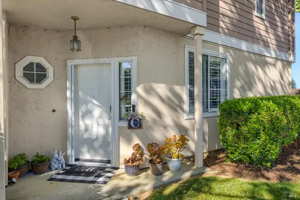 $464,999 | 130 Manchester Drive, Fairfield, CA 94533