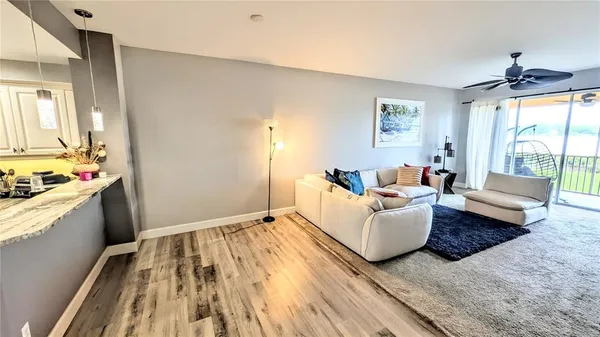 $2,100 | 5687 Key Largo Court, Unit 5687, Bradenton, FL 34203