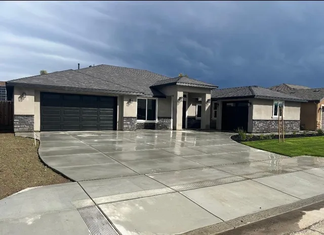 $799,900 | 3351 North Bautista Avenue, Hanford, CA 93230
