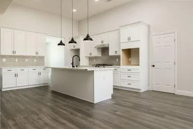 $799,900 | 3351 North Bautista Avenue, Hanford, CA 93230