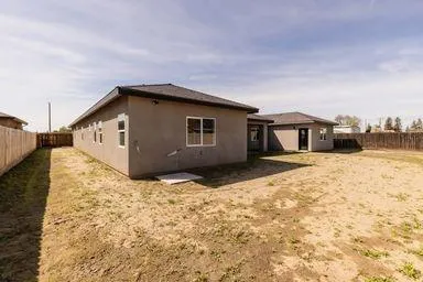 $799,900 | 3351 North Bautista Avenue, Hanford, CA 93230