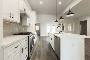 $799,900 | 3351 North Bautista Avenue, Hanford, CA 93230