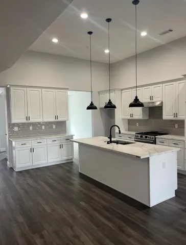 $799,900 | 3351 North Bautista Avenue, Hanford, CA 93230