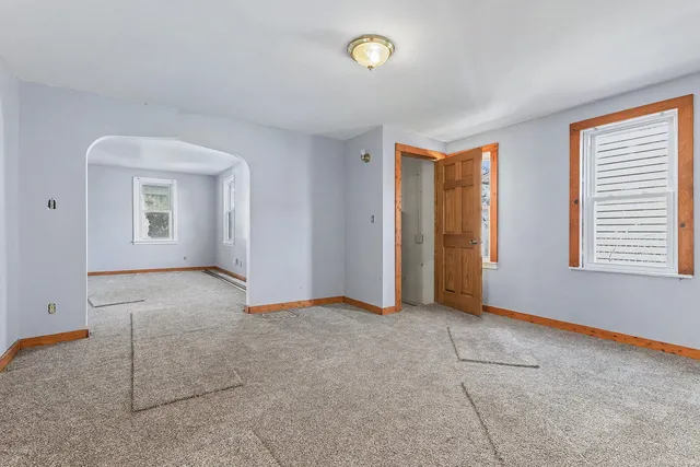 $215,000 | 541 4th Avenue, Aurora, IL 60505