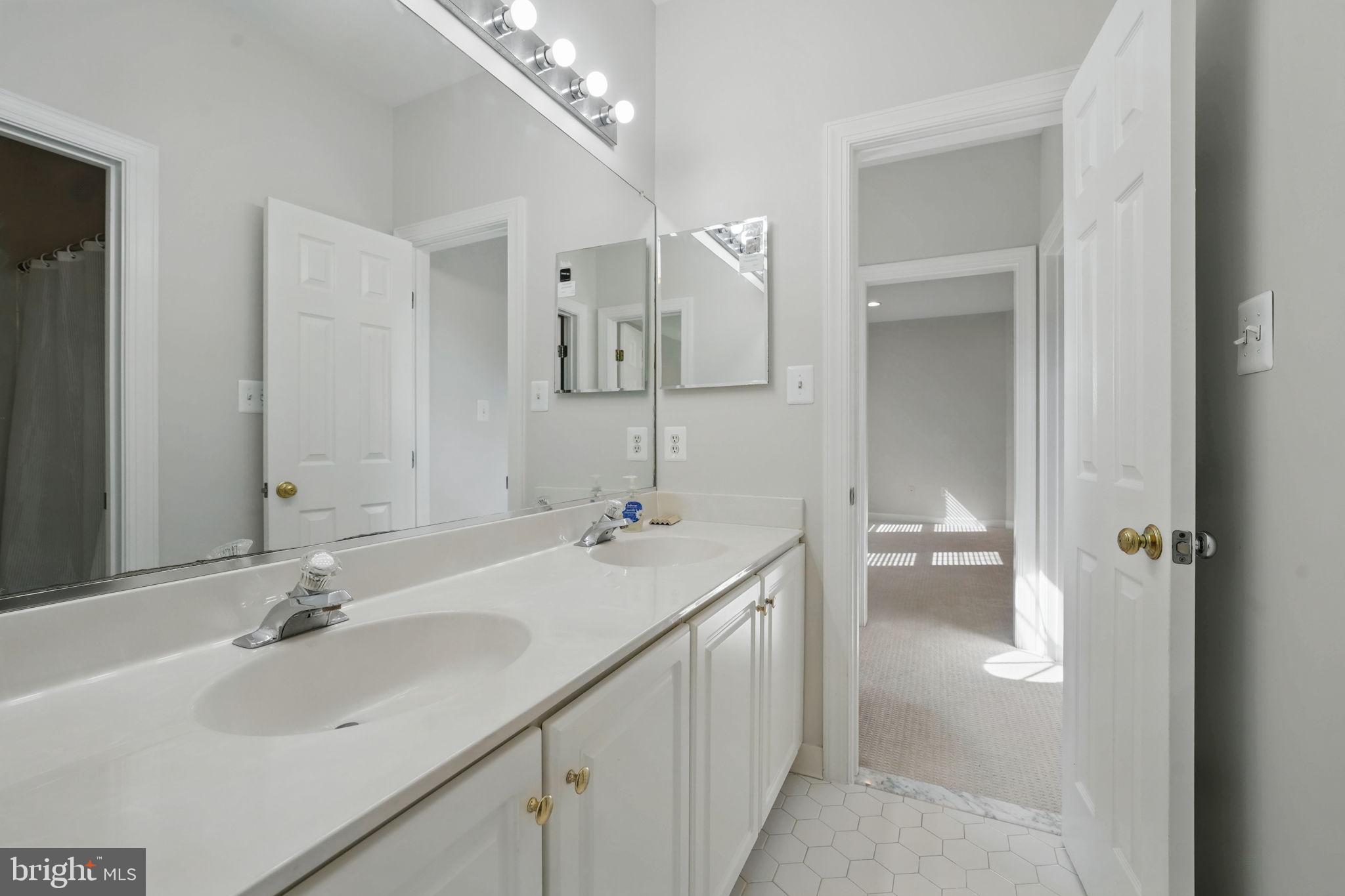 1813 Solitaire Lane McLean, VA 22101 - Photo 21 of 33