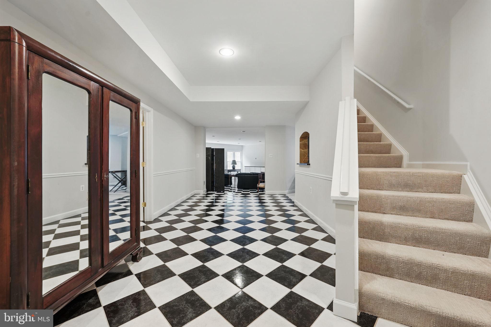 1813 Solitaire Lane McLean, VA 22101 - Photo 24 of 33