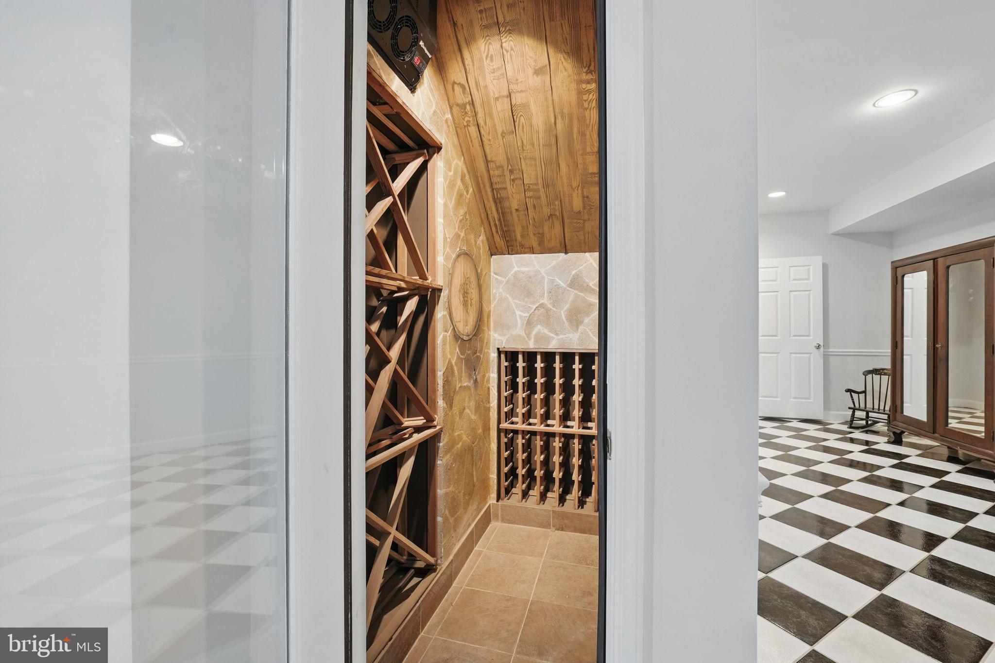 1813 Solitaire Lane McLean, VA 22101 - Photo 25 of 33