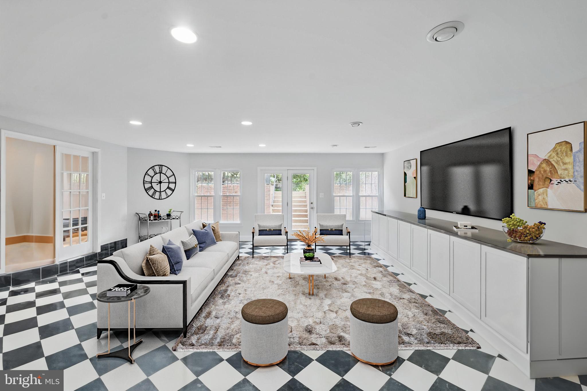 1813 Solitaire Lane McLean, VA 22101 - Photo 4 of 33 Picture is virtually staged.