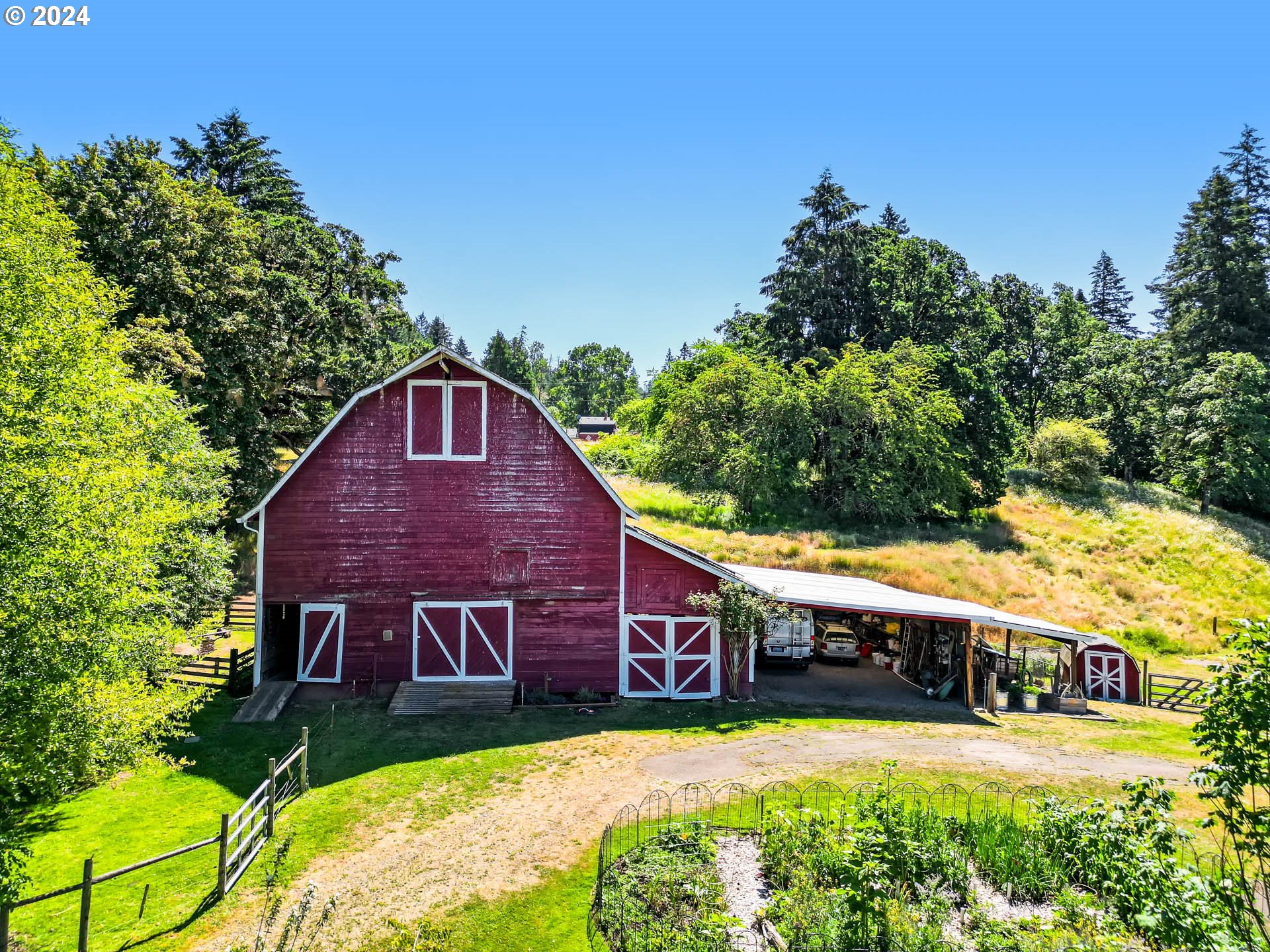 5086 Riverside Drive South Salem, OR 97306 - Photo 4 of 48 Gallery Image 4