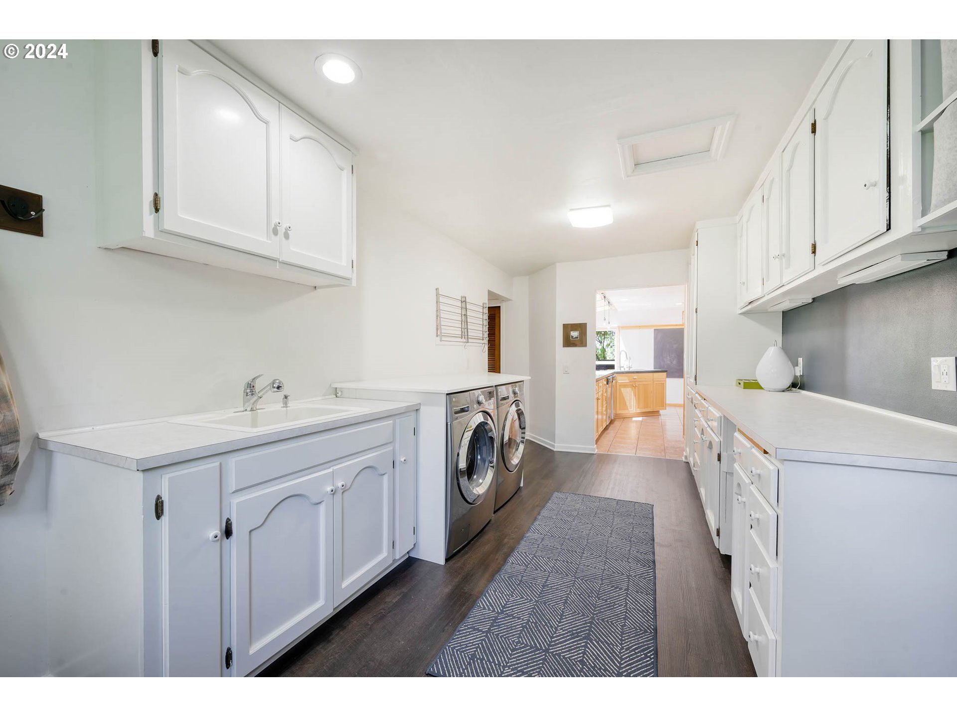 5086 Riverside Drive South Salem, OR 97306 - Photo 7 of 48 Gallery Image 7
