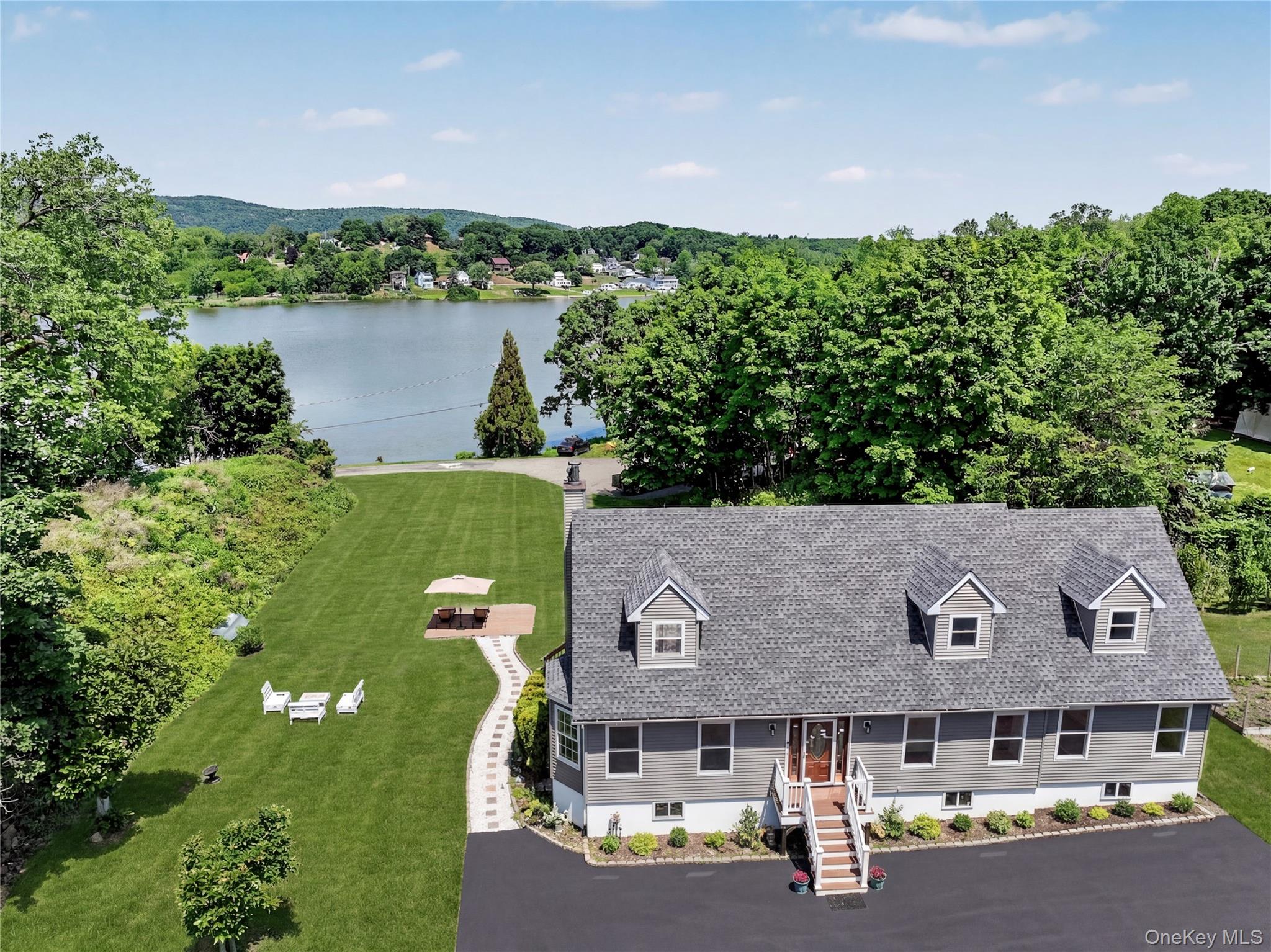 243 Kings Ferry Road Montrose, NY 10548 - Photo 1 of 35