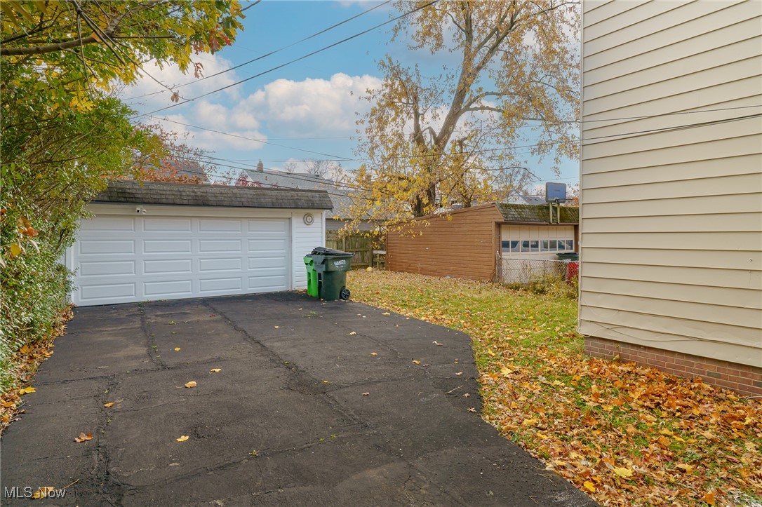 3790 Sherwood Road Cleveland, OH 44121 - Photo 3 of 13 View of detached garage