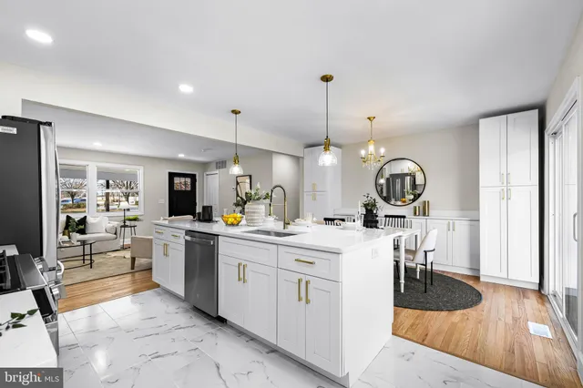 $599,900 | 1811 Vista Lane, Lutherville-Timonium, MD 21093