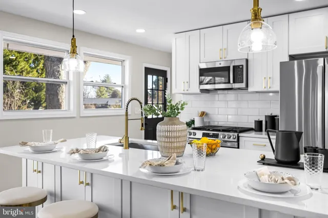 $599,900 | 1811 Vista Lane, Lutherville-Timonium, MD 21093