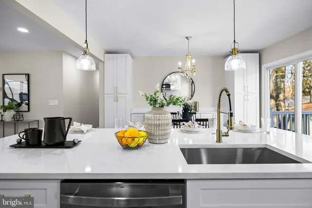 $599,900 | 1811 Vista Lane, Lutherville-Timonium, MD 21093