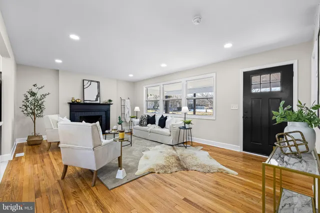 $599,900 | 1811 Vista Lane, Lutherville-Timonium, MD 21093