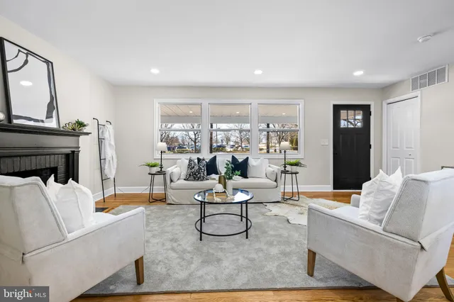 $599,900 | 1811 Vista Lane, Lutherville-Timonium, MD 21093