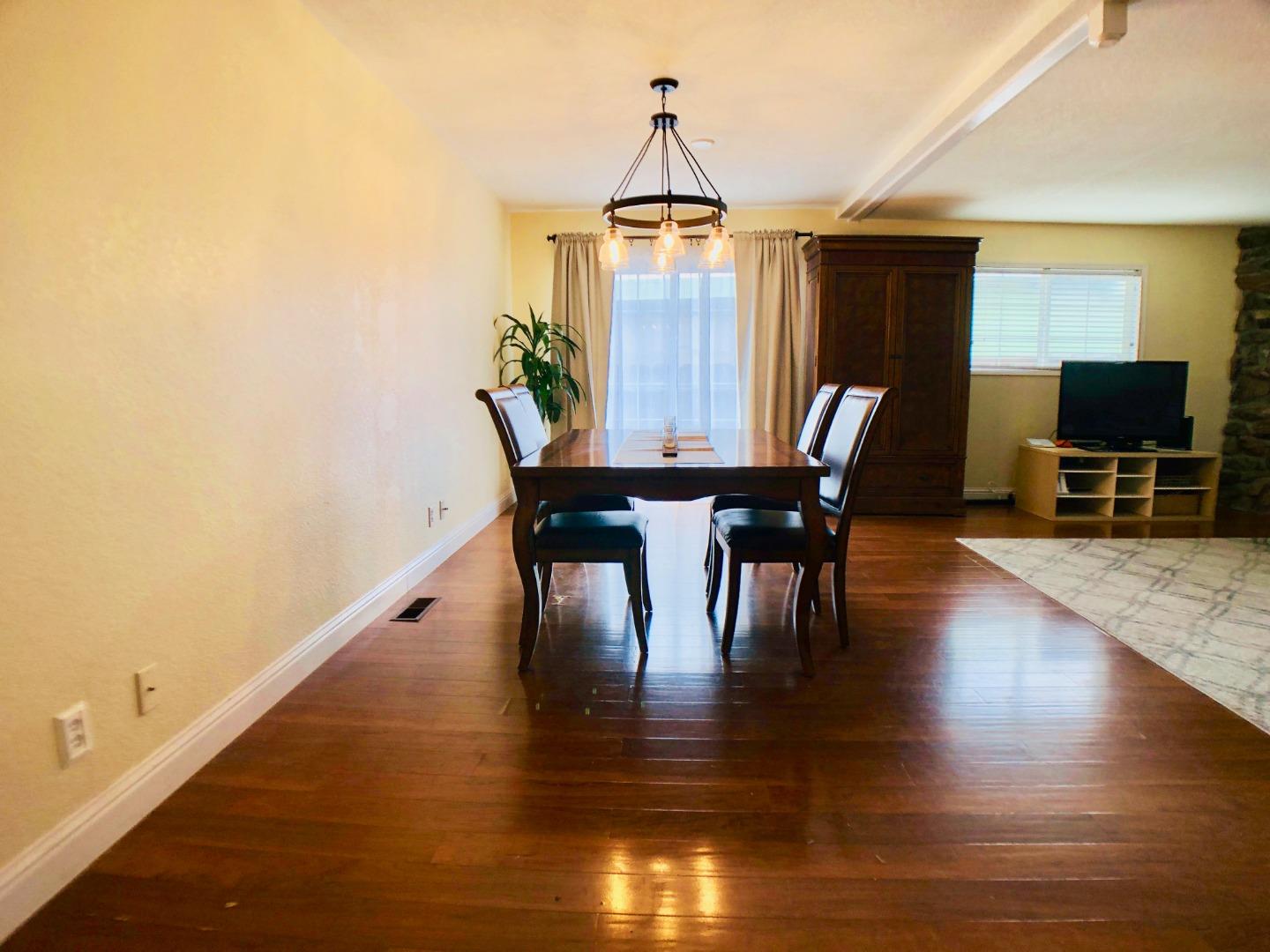 761 Middlefield Road Salinas, CA 93906 - Photo 3 of 13 Gallery Image 3