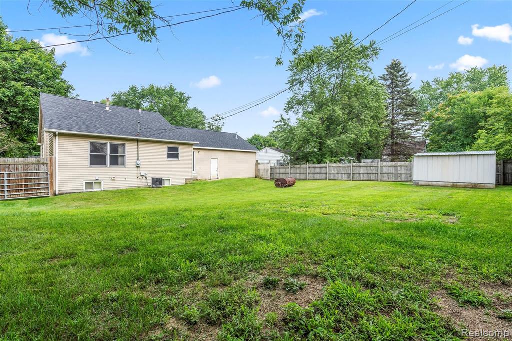 2976 Melvin Avenue Rochester Hills, MI 48307 - Photo 26 of 32
