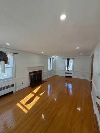 $4,000 | 632 West Roxbury Parkway, Boston, MA 02131